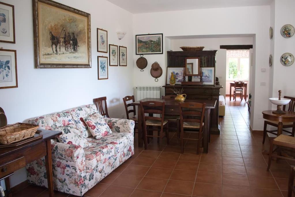 Agriturismo Il Casaletto Montefranco 外观 照片